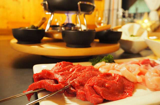 Goldener-Hahn-Fondue-Chinoise